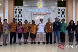 Bapenda Mimika dan BRI meluncurkan pembayaran daring pajak daerah