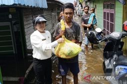 DPUPR Barsel salurkan bantuan sembako kepada masyarakat terdampak banjir