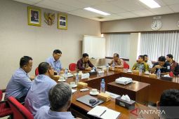 Pemkab HST-Bridgestone susun jadwal kerjasama pendampingan petani karet