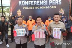 Polres Bojonegoro tangkap sindikat pengedar uang palsu