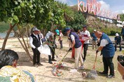 Menteri Pariwisata luncurkan gerakan wisata bersih di Mandalika Lombok