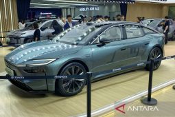 Toyota kenalkan bZ7 di Shanghai Auto Show 2025
