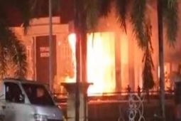 Kantor Bupati Morowali terbakar