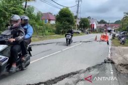 Pemerintah didesak  perbaiki tanah bergerak jalan nasional Samarinda-Balikpapan