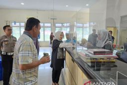 Tinjau Samsat Bone Bolango, Wagub dorong inovasi dan disiplin pelayanan
