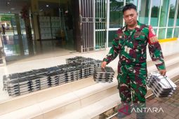 TNI kawal pendistribusian 3.499 paket MBG di Cikarang Selatan Bekasi