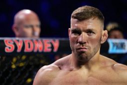 Juara  UFC Dricus du Plessis bantah kabar dirinya mengalami cedera