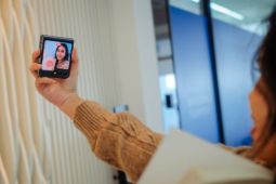 Samsung Galaxy Z Flip FE mungkin dirilis tanpa label "FE"