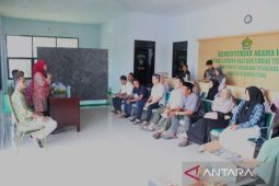 Kemenag Minahasa Tenggara gelar manasik dan vaksinasi meningitis polio JCH
