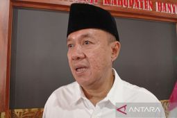 Bupati khawatir PKL di trotoar turunkan kunjungan wisata ke Banyumas Jawa Tengah