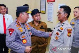 Bintara pendiri pesantren gratis di Riau dihadiahi sekolah perwira