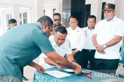 Pemkab Supiori gandeng Kejari Biak lindungi aset milik daerah