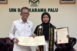 Mahasiswi UIN Datokarama Palu raih penghargaan Asia World Muslim 2025
