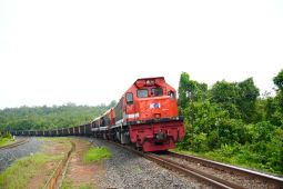 KAI ingatkan  pengguna jalan dahulukan perjalanan kereta api