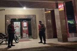 Polisi gencarkan patroli cegah kejahatan di lokasi ATM Lampung Barat