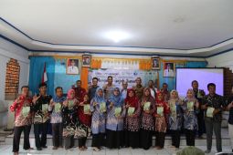 Belantara beri pelatihan  penggunaan buku ajar gajah sumatra di OKI