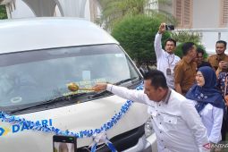Kepri dapat dua unit minibus pariwisata dari Kemenhub