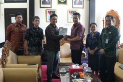 Jembrana minta parpol tertib administrasi dana hibah