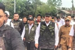 Menko Polkam Budi Gunawan tetapkan Riau darurat bencana Karhutla