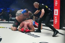Eddie Hall minta maaf kepada  Pudzianowski atas kontrovesi laga KSW 105