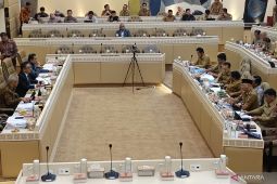 Termasuk Gubernur Lampung, DPR rapat dengan sejumlah gubernur bahas fiskal hingga BUMD