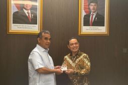 Gubernur Kalbar Ria Norsan bergabung dengan Partai Gerindra