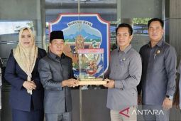 DPRD Murung Raya dan Kutai Barat laksanakan pertemuan