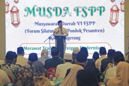 Nusron sebut pesantren miliki peran penting cetak pemimpin masa depan