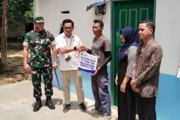 PT Timah - Kodim 0317 serahkan rumah layak huni bantu warga Gemuruh