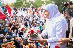 Khofifah sepakat penuhi 17 tuntutan buruh Jatim pada peringatan May Day 2025
