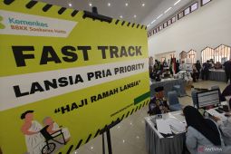 Kloter 1 jamaah calon haji embarkasi Jakarta siap diberangkatkan ke Tanah Suci