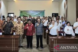 Kakanwil Kemenag imbau umat Buddha jaga kerukunan di Sulut