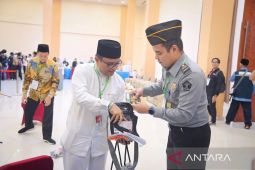 Tiba di asrama, calon haji Kota Padangsidimpuan ikuti layanan One Stop Service