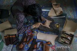Kerajinan kulit dari Kota Serang diminati pasar mancanegara