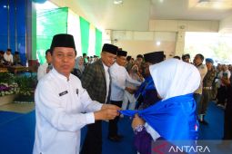 Sebanyak 367 calon haji OKU Timur menuju Asrama Haji Palembang