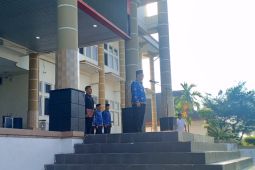 Sekda Pangkalpinang pimpin upacara peringatan Hardiknas 2025