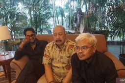 Dwi Sasono dan keluarga isi waktu libur anak sekolah lewat syuting film