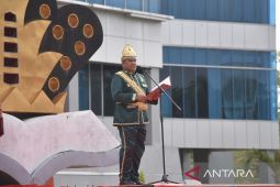 Rektor UNG pimpin upacara bendera memperingati Hari Pendidikan Nasional