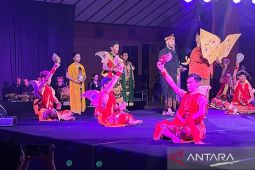 Disbudpar Jatim komitmen kenalkan Topeng Panji ke anak muda