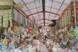 Penajam terapkan pembayaran retribusi pasar lewat QRIS