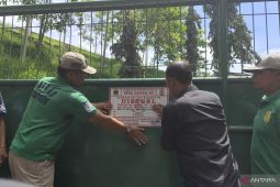 Belum kantongi izin lengkap,  Satpol PP Cianjur segel perusahaan