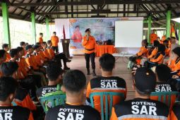Basarnas Palu latih 50 potensi SAR teknik pertolongan di gunung dan hutan