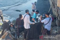 Mahasiswa Poltekpar Lombok gelar wisata bersih