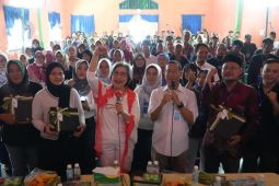 DPR-BGN gencarkan sosialisasi MBG di Surabaya