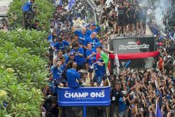 Persib Bandung Juara Liga 1 setelah Persebaya gagal menang