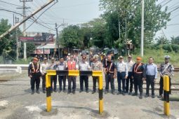 KAI tutup perlintasan sebidang di Lamongan untuk roda empat