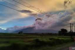 PGA laporkan abu vulkanik Gunung Marapi mengarah ke utara