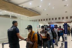 Imigrasi Atambua mendeportasi delapan WNA Bangladesh