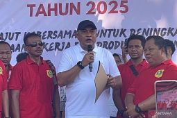 Di hadapan buruh, Bupati Bogor pastikan tindak oknum penghambat investasi