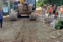 BMBK Lampung perbaiki gorong-gorong ruas penghubung Kalianda-Rajabasa